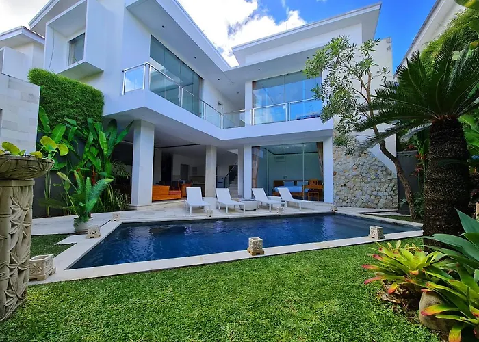 Villa Kusamakura Seminyak